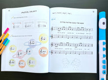 Load image into Gallery viewer, Toot &amp; Hoot Flute Method - Book 1 for early beginners
